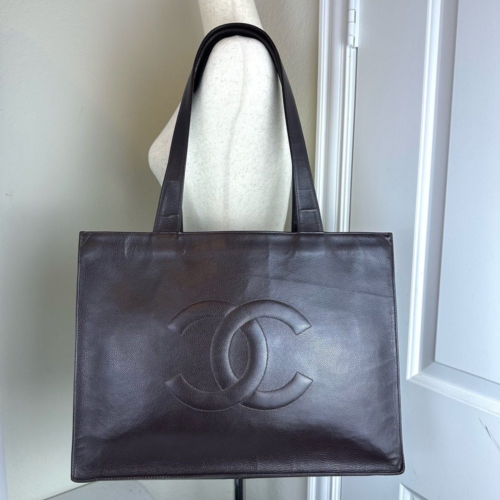 CHANEL CAVIAR SHOPPER TOTE JUMBO BROWN - Picture 2 of 10
